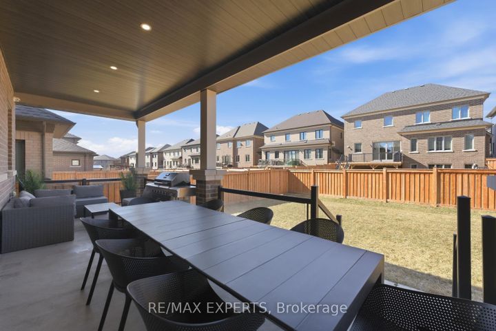 Photo 41 at 54 Winthrop Crescent, Vellore Village, Vaughan