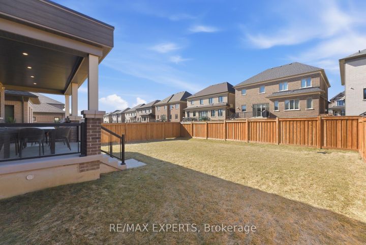 Photo 42 at 54 Winthrop Crescent, Vellore Village, Vaughan