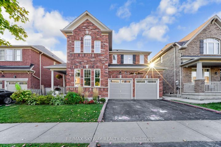 Photo 2 at 90 Aylesbury Drive, Northwest Brampton, Brampton