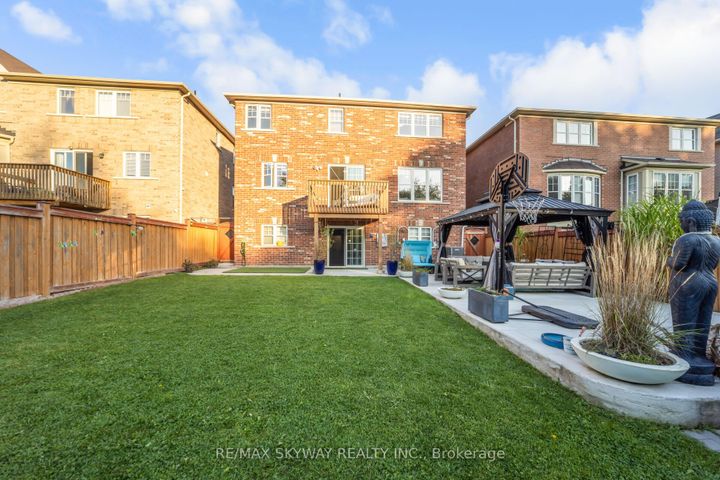 Photo 38 at 90 Aylesbury Drive, Northwest Brampton, Brampton