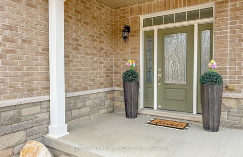 Photo 2 at 1283 Aldsworth Crescent, Eastdale, Oshawa