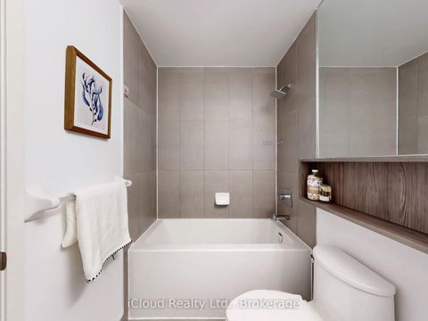 Photo 25 at 440 - 60 princess Street, Waterfront Communities C8, Toronto