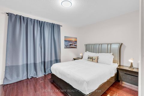 Photo 11 at 96 Jenkinson Way, Dorset Park, Toronto