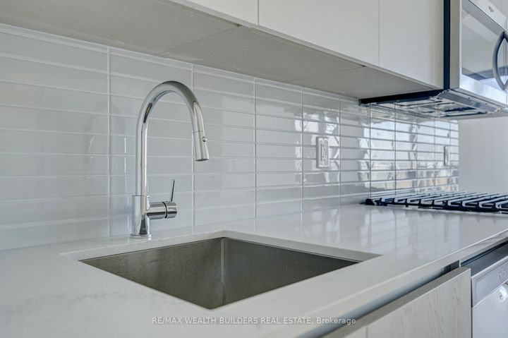 Photo 5 at 2406 - 2A Church Street, Yonge Corridor, Toronto