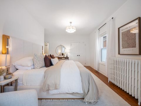 Photo 18 at 337 Leslie Street, South Riverdale, Toronto