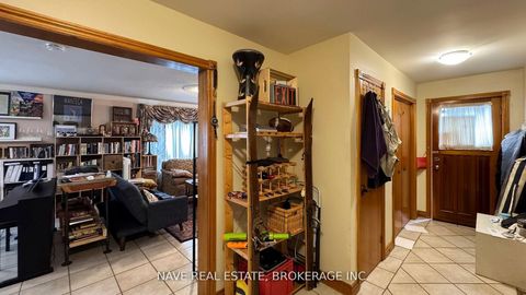Photo 17 at 9747 Bathurst Street, North Richvale, Richmond Hill