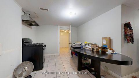 Photo 34 at 9747 Bathurst Street, North Richvale, Richmond Hill