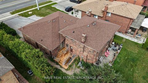 Photo 45 at 9747 Bathurst Street, North Richvale, Richmond Hill