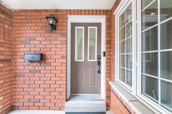 Photo 3 at 62 - 2665 Thomas Street, Central Erin Mills, Mississauga