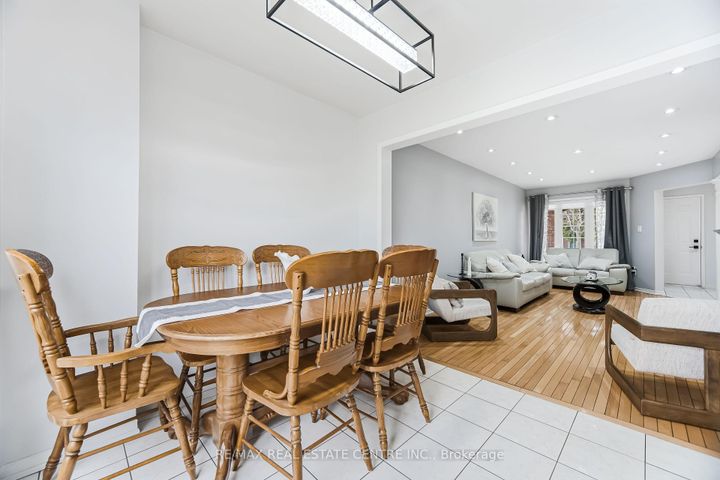 Photo 15 at 62 - 2665 Thomas Street, Central Erin Mills, Mississauga