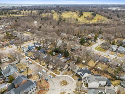 Photo 19 at 11 Chelsea Drive, Alderwood, Toronto