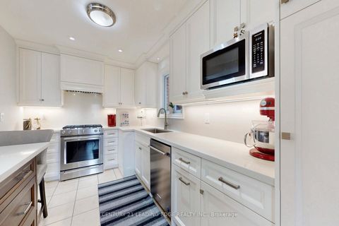 Photo 9 at 27 Archwood Crescent, Maryvale, Toronto