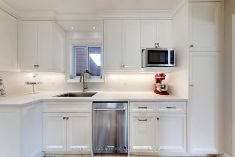 Photo 11 at 27 Archwood Crescent, Maryvale, Toronto