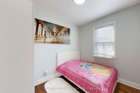 Photo 12 at 27 Archwood Crescent, Maryvale, Toronto