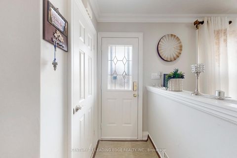 Photo 20 at 27 Archwood Crescent, Maryvale, Toronto