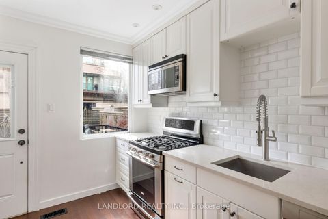 Photo 11 at 107A Scollard Street, Annex, Toronto
