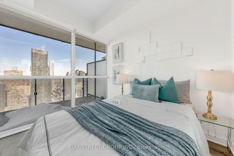 Photo 2 at 4204 - 15 Grenville Street, Bay Street Corridor, Toronto