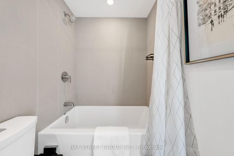 Photo 6 at 4204 - 15 Grenville Street, Bay Street Corridor, Toronto