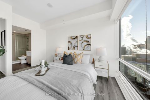 Photo 8 at 4204 - 15 Grenville Street, Bay Street Corridor, Toronto