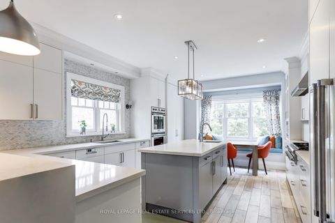 Photo 6 at 34 Lambeth Road, Humber Valley, Toronto