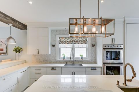 Photo 7 at 34 Lambeth Road, Humber Valley, Toronto