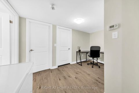 Photo 12 at 5 - 181 William Duncan Road, CFB, Toronto
