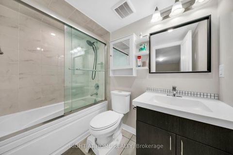 Photo 16 at 5 - 181 William Duncan Road, CFB, Toronto