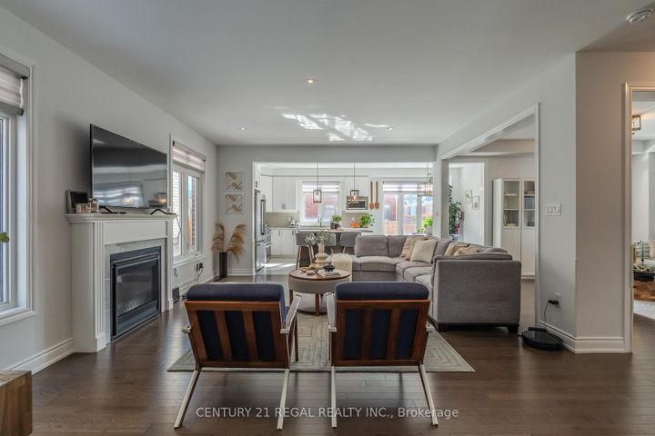 Photo 6 at 25 Elysian Fields Circle, Bram West, Brampton