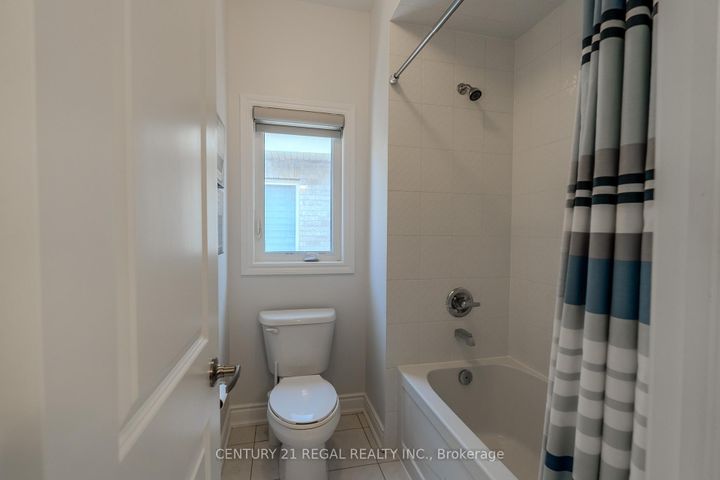 Photo 21 at 25 Elysian Fields Circle, Bram West, Brampton