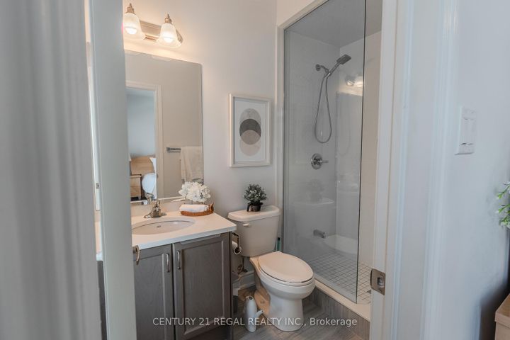 Photo 25 at 25 Elysian Fields Circle, Bram West, Brampton