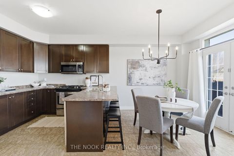 Photo 10 at 114 Courvier Crescent, Bowmanville, Clarington