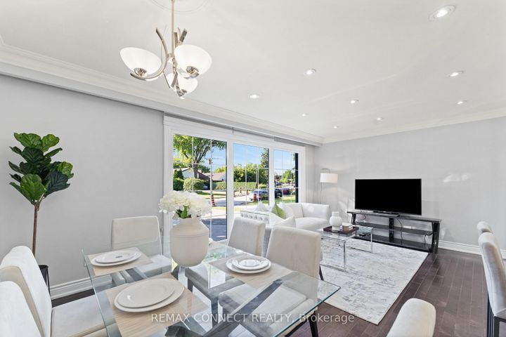 Photo 7 at 23 Penetang Crescent, Bendale, Toronto