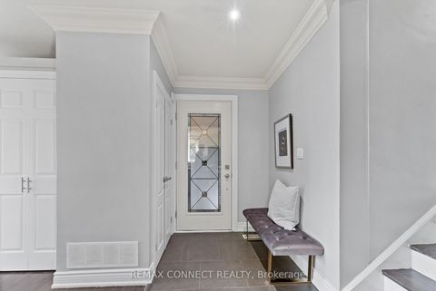 Photo 2 at 23 Penetang Crescent, Bendale, Toronto