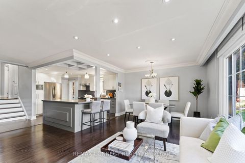 Photo 6 at 23 Penetang Crescent, Bendale, Toronto