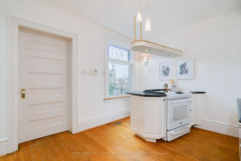 Photo 8 at 116 Roxborough Street W, Annex, Toronto