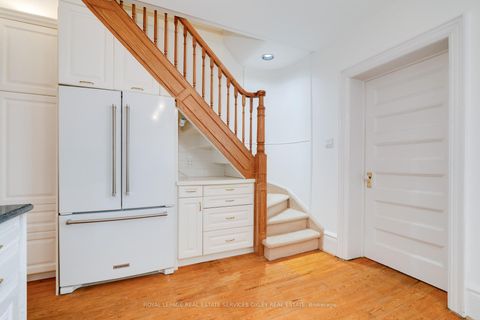 Photo 9 at 116 Roxborough Street W, Annex, Toronto