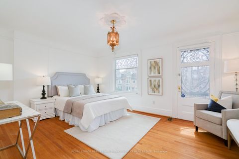 Photo 12 at 116 Roxborough Street W, Annex, Toronto