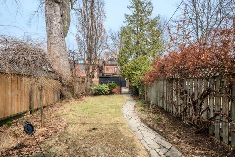 Photo 33 at 116 Roxborough Street W, Annex, Toronto