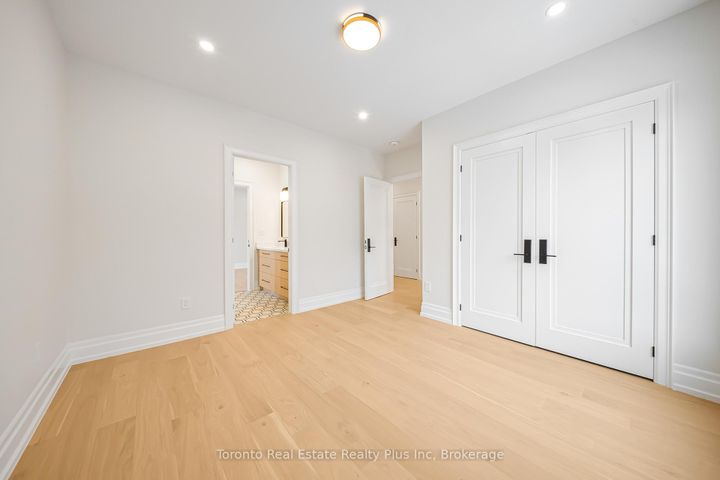 Photo 29 at 25 Cronin Drive, City Centre West, Toronto