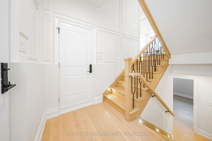 Photo 34 at 25 Cronin Drive, City Centre West, Toronto