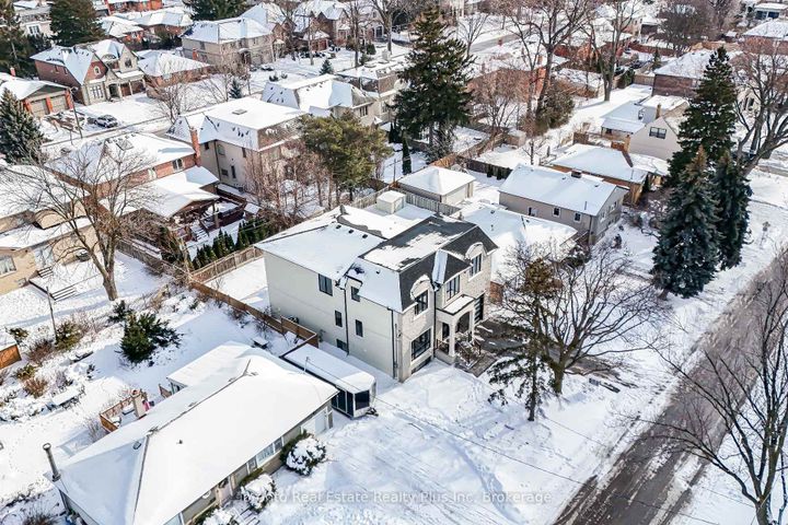 Photo 45 at 25 Cronin Drive, City Centre West, Toronto