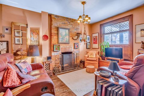 Photo 5 at 97 Massey Street, Niagara, Toronto