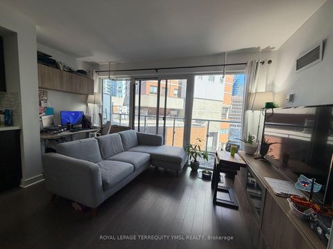 Photo 6 at 411 - 58 Orchard View Boulevard, Eglinton, Toronto