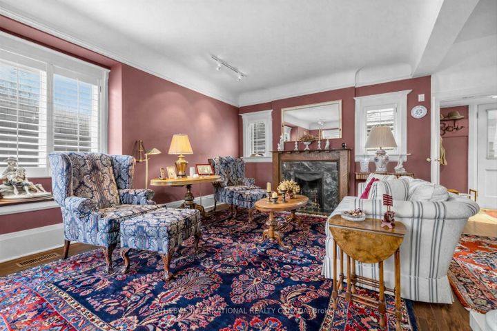 Photo 4 at 136 Roxborough Drive, Moore Park, Toronto