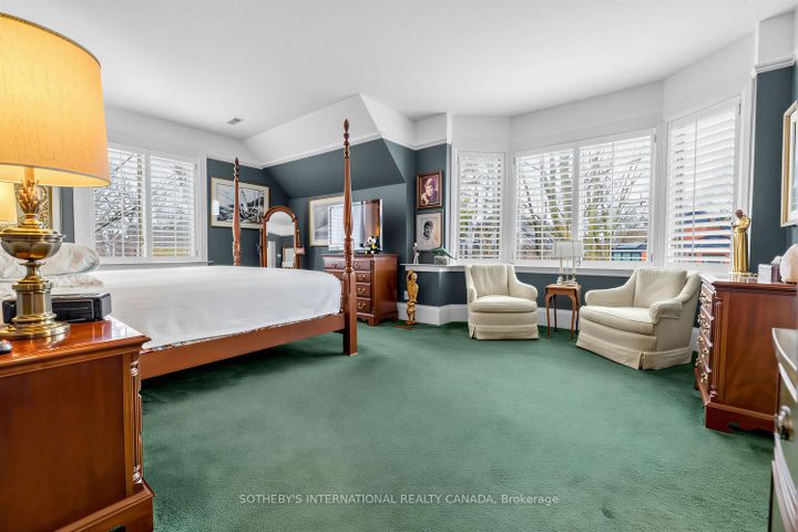 Photo 19 at 136 Roxborough Drive, Moore Park, Toronto