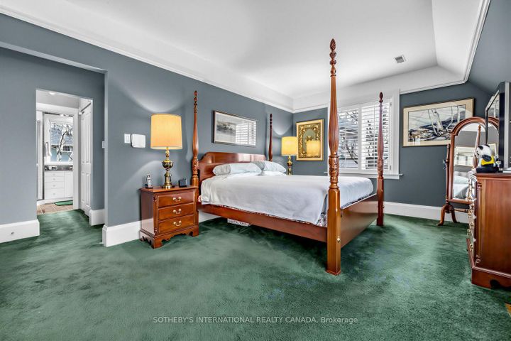 Photo 21 at 136 Roxborough Drive, Moore Park, Toronto