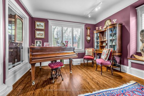 Photo 6 at 136 Roxborough Drive, Moore Park, Toronto