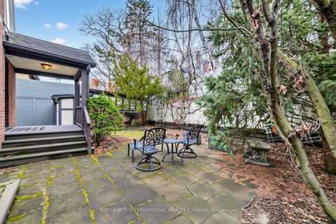 Photo 30 at 136 Roxborough Drive, Moore Park, Toronto