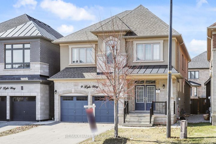 Photo 2 at 9 Lyle Way S, Northwest Brampton, Brampton
