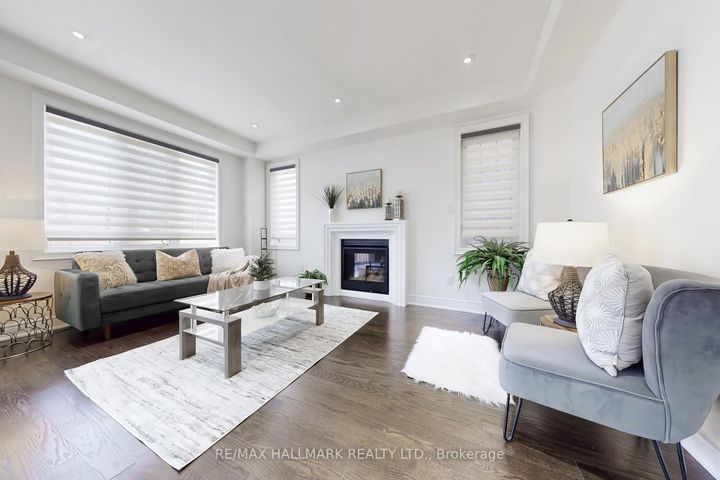 Photo 4 at 9 Lyle Way S, Northwest Brampton, Brampton